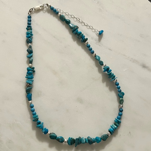 Vintage Blue Turquoise Chip Necklace with Sterling Clasp - Picture 2 of 16